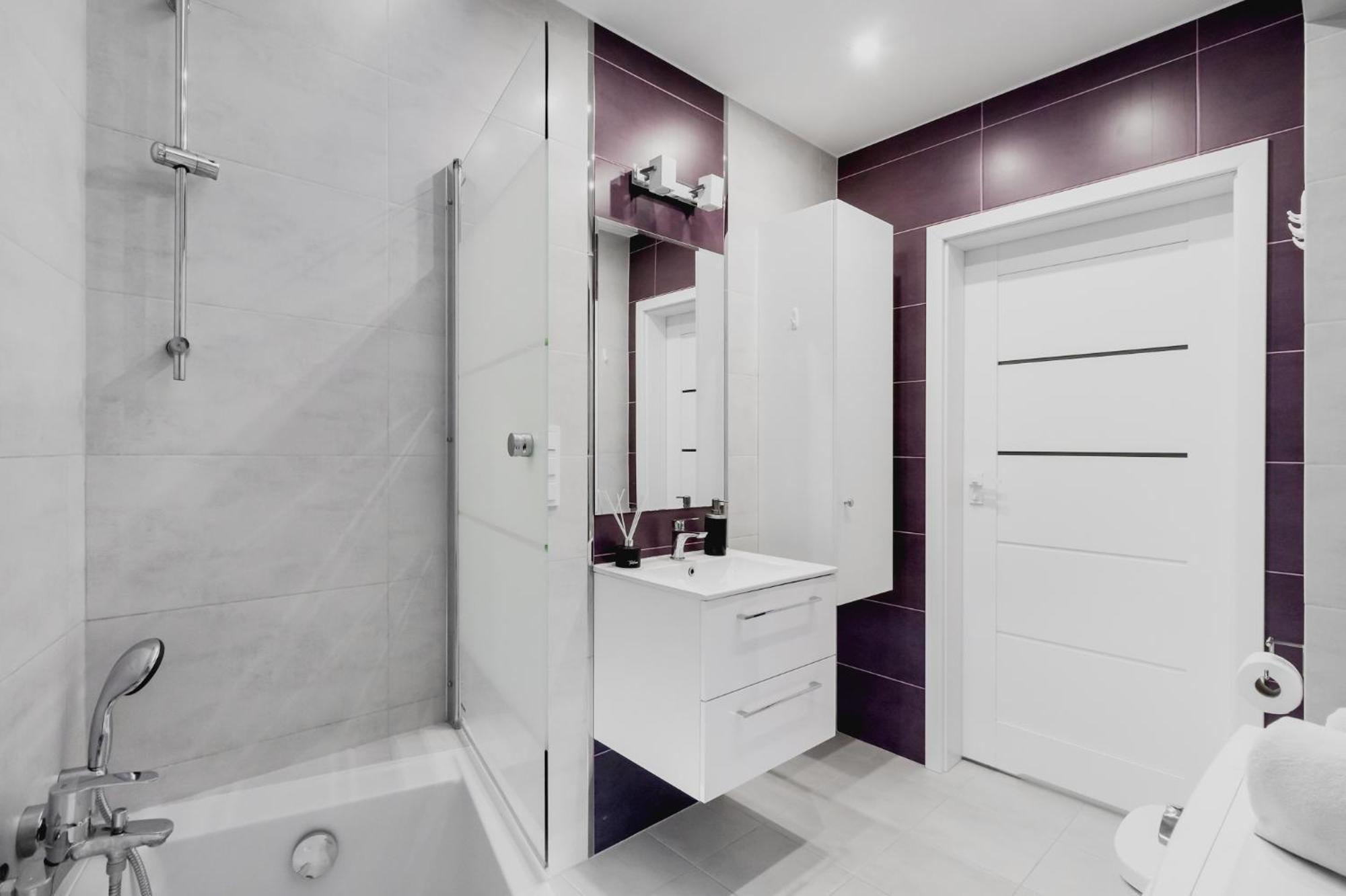 - Great Location-cozy With Balcony - Towarowa Apartament
